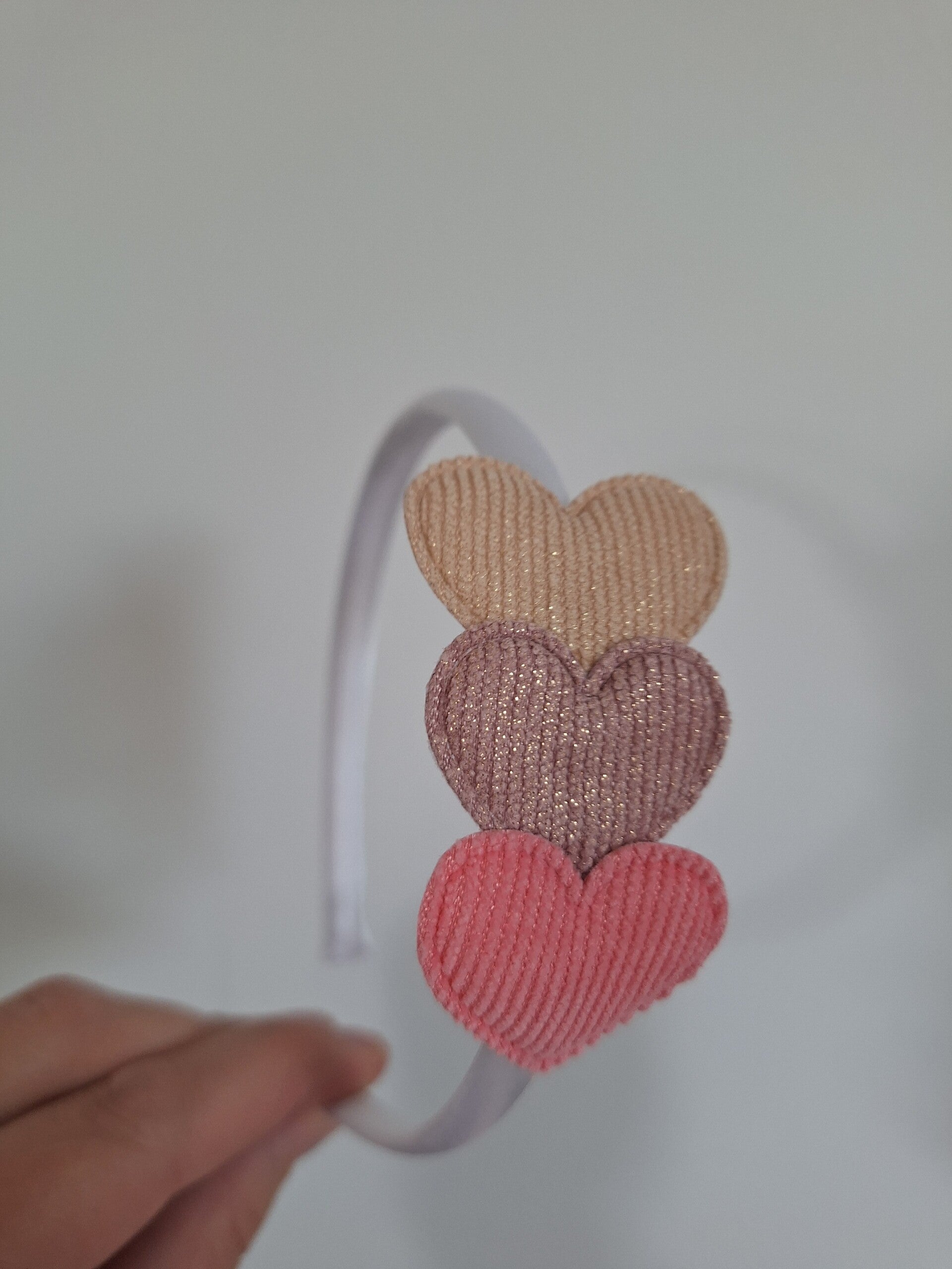 Diadeem hartje beige/roze/felroze