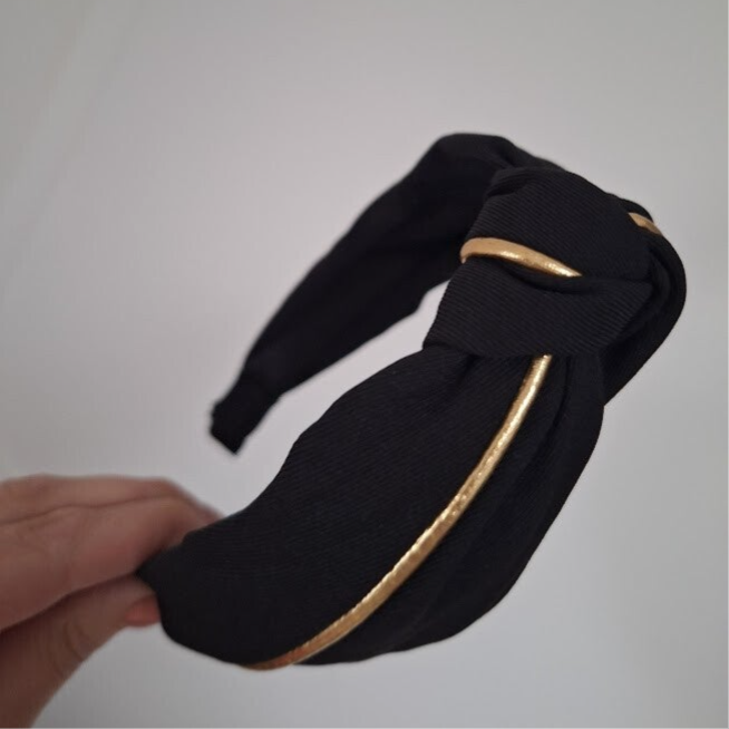 Knoophaarband zwart/goud