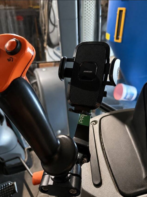 Phone holder for New Holland Power/Range Command