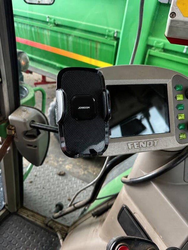 Fendt COM 1/2/3 – Phone Holder