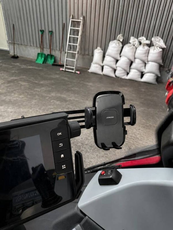 Phone Holder for Valtra Versu