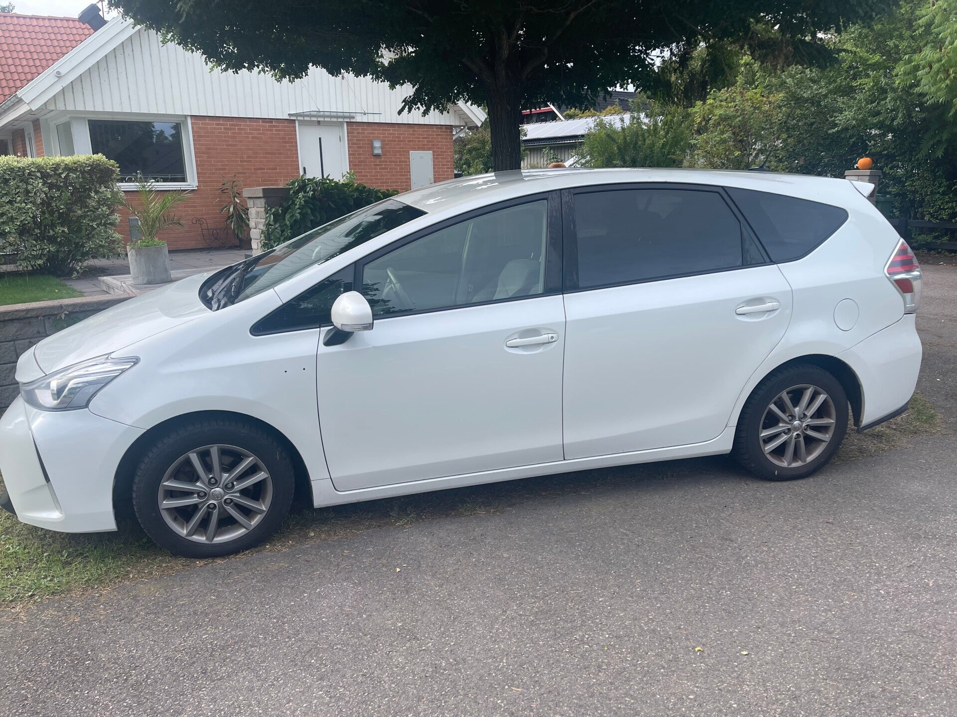 Toyota Prus+2 Automatic, Bensin  7 Sits