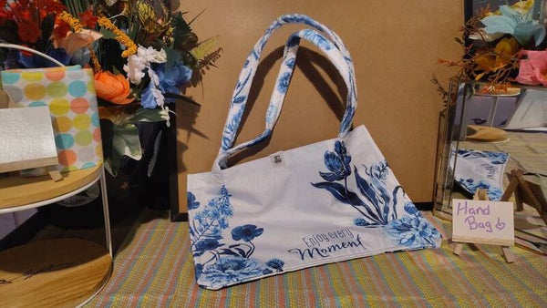 Tote hand bag