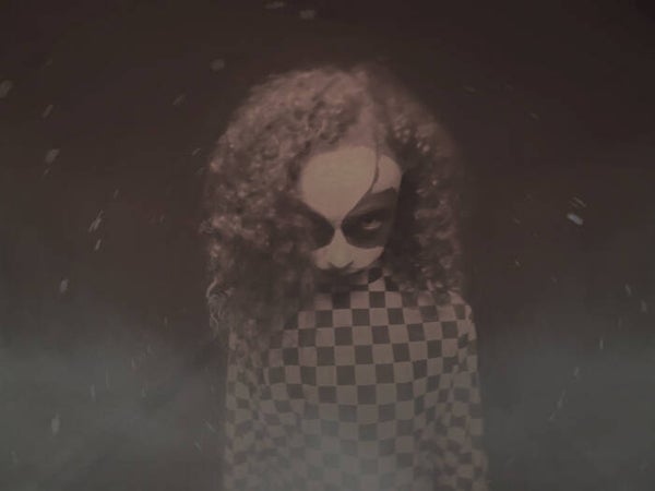 4x6 High Gloss Photograph - Lurking Clown Girl