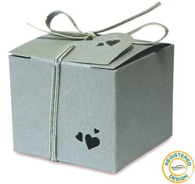 SILVER Heart Favour GIFT BOX Pearl Lustre Celebration Wedding Baby Shower Birthday engagement anniversaries retirement parties
