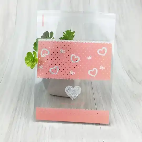Cellophane With Pink Heart Pattern Peel and Seal Gift Bags Suitable Keep Food Fresh Biscuits Candy Cookies Party Favour Party popcorn handcrafts confetti Supplies birthday gifts favour wedding Treats 7cm x 7cm popcorn handcrafts confetti