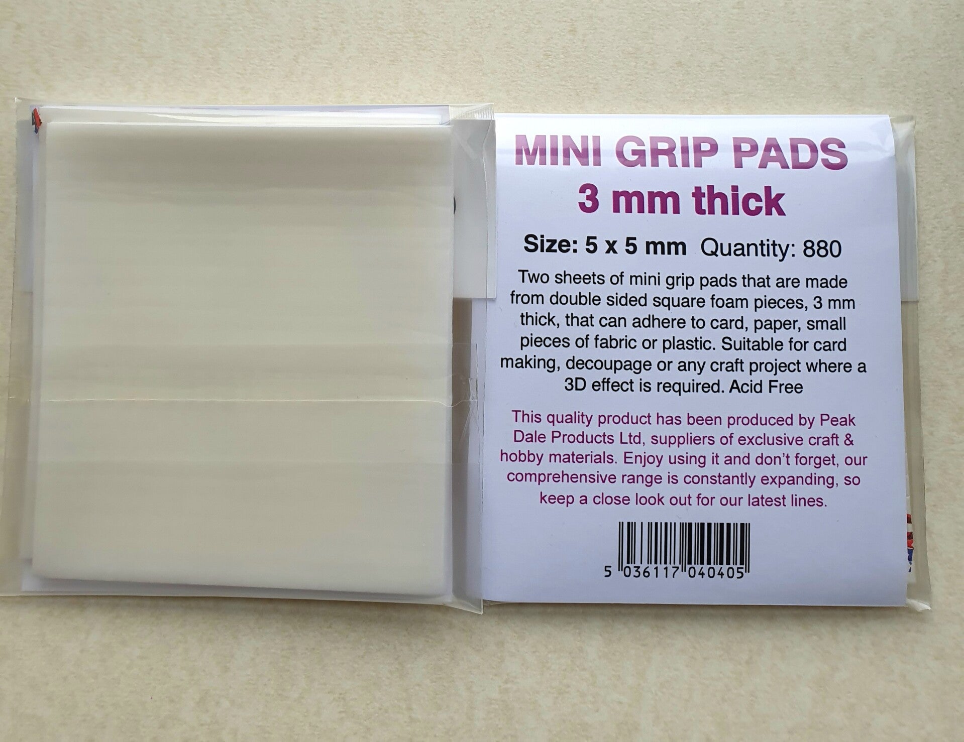 880x Double Sided Self Adhesive 3D Effect Craft Grip Pads Sticky for Paper Card Projects Crafting Stickers Plastic Glass Decoupage 3mm thick x 5mm x 5mm square