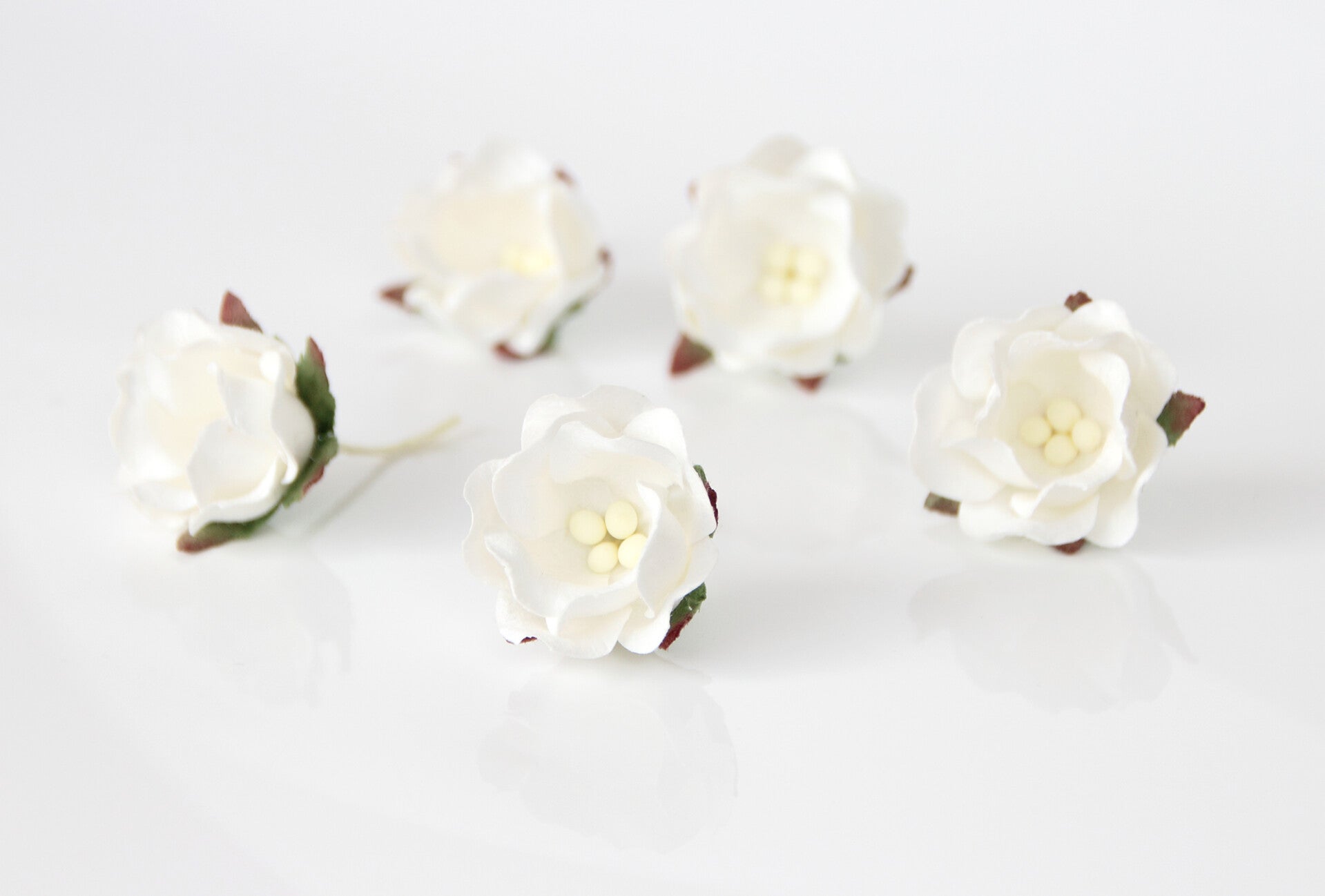 WHITE APPLE BLOSSOM Mulberry Paper Flowers Colourful Artificial Flowers Crafted by Hand Artificial Flowers Wide Colour Range DIY Crafting