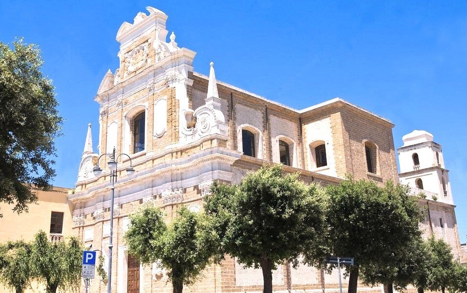 PIcture of Brindisi travel tip Santa Teresa church