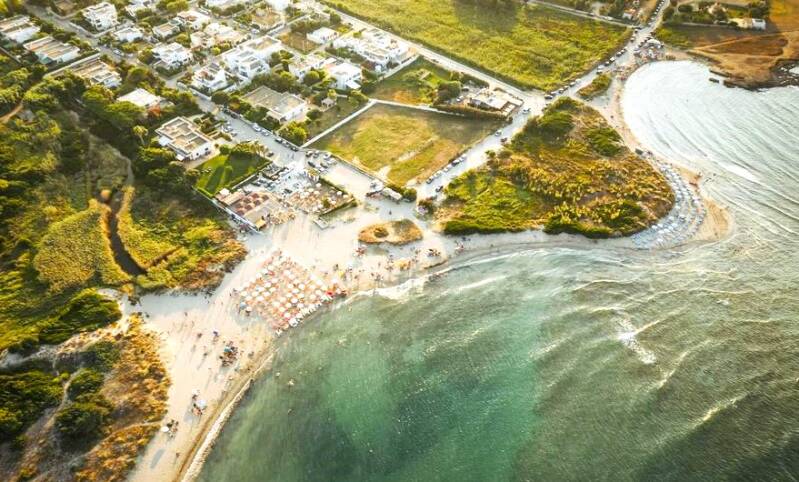 Photo areal of torqueda beach club