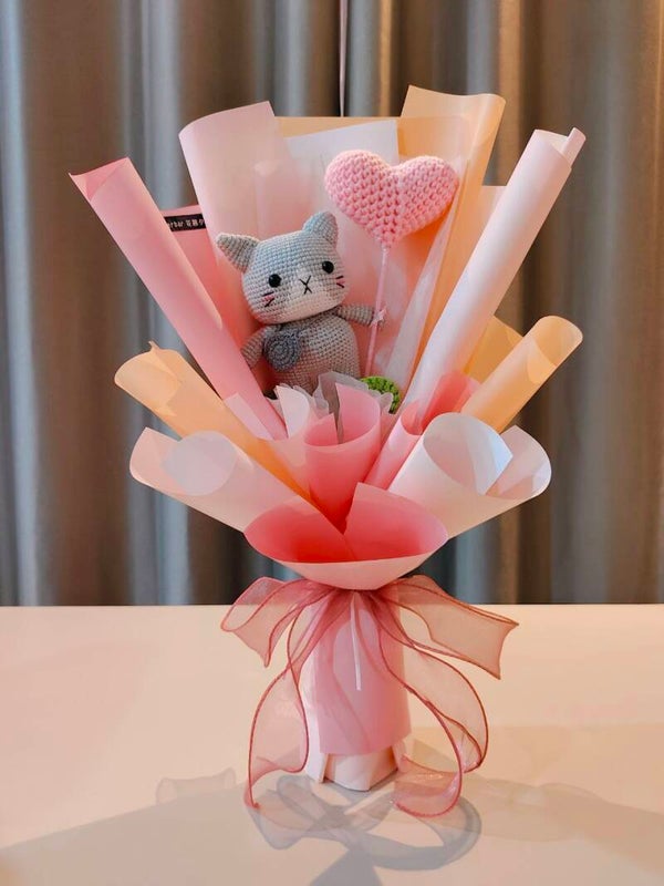 BBF0227 Grey cat love bouquet