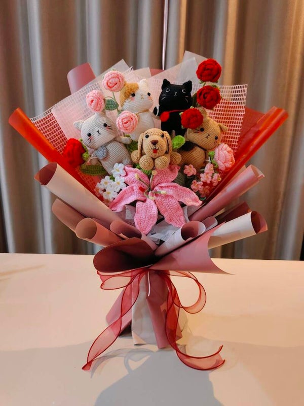 BBF0228 Puppies kitten bouquet