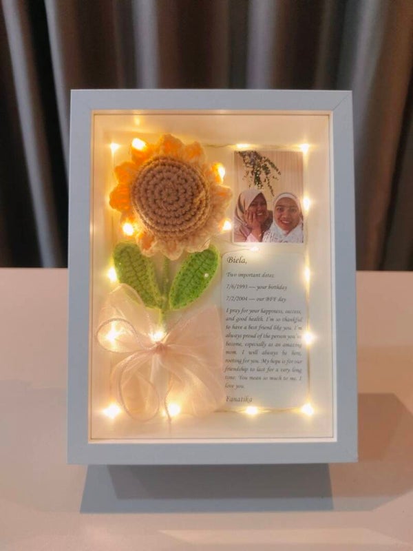FBW0211 Sunflower frame
