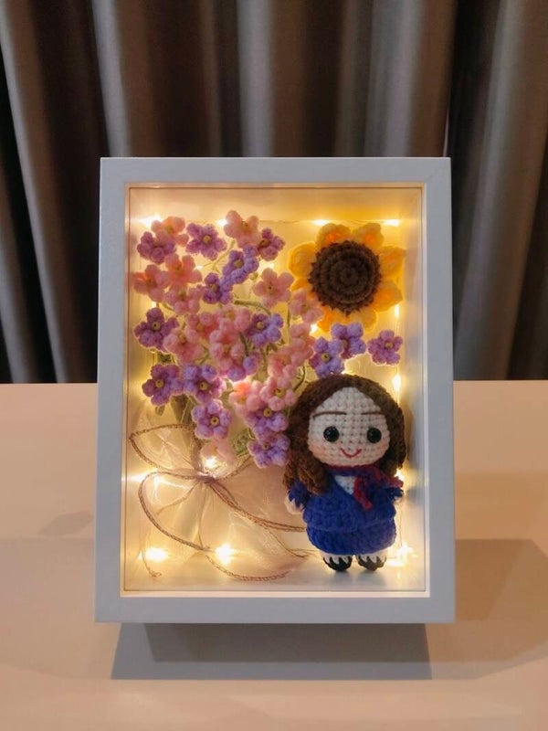 FBW0210 Stewardess baby breath sunflower frame