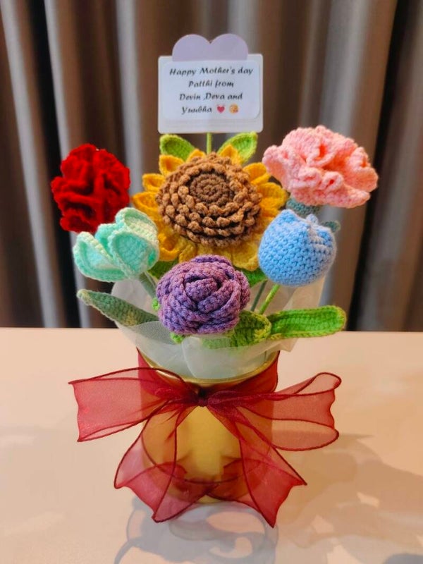 HBU0022 Sunflower rose tulip bucket