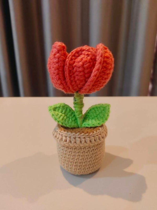 PMN0030 Red tulip pot