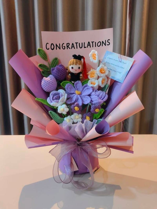 BGA0310 Purple graduation bouquet