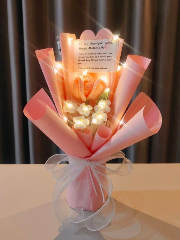 BBS0119 Tulip forget me not bouquet