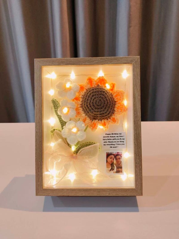 FBW0138 Sunflower white flower frame