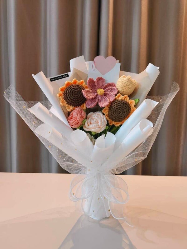 BBF0210 Sunflower tulip rose bouquet