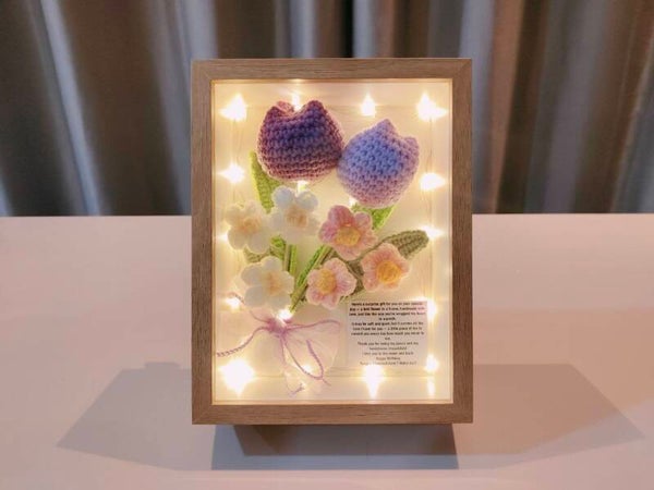 FBW0142 Purple tulip frame