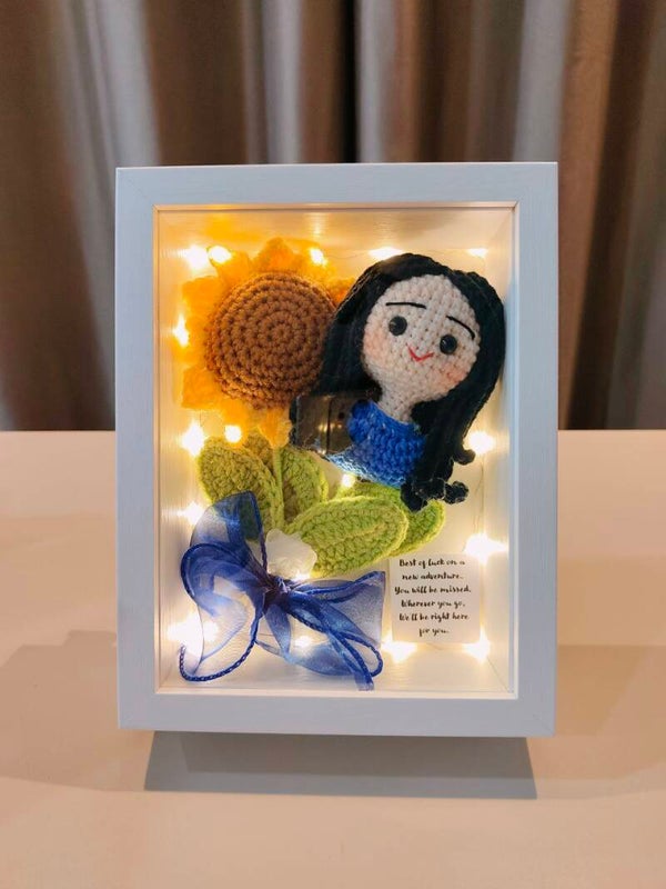 FBW0154 Sunflower doll frame