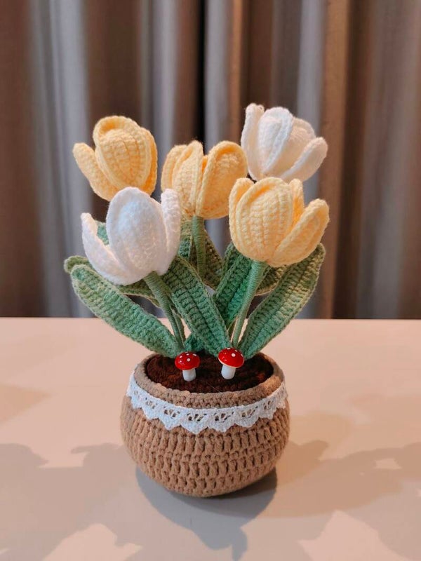 PCL0067 Petal tulip pot