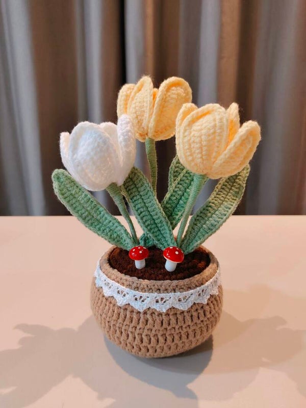 PCL0066 Petal tulip pot