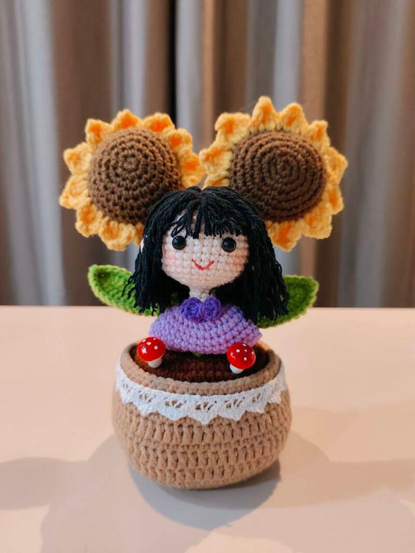 PCL0064 Sunflower girl doll pot