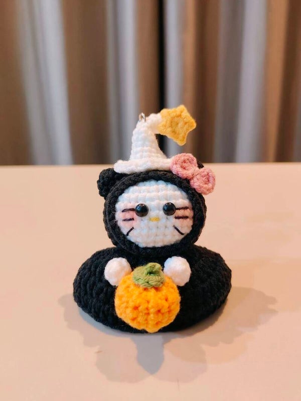 KCH0045 Hello kitty in halloween suit