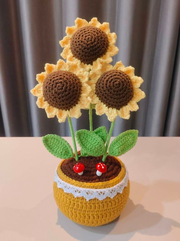 PCL0101 Triple sunflower pot