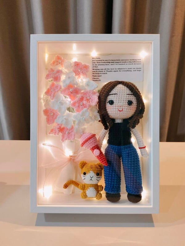 FGW0038 Doll cat peony flower frame