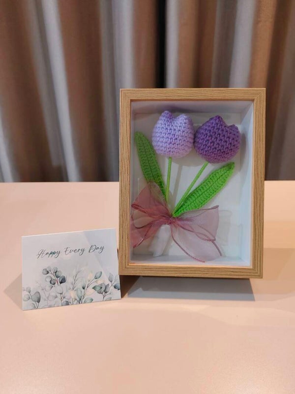 FBW0168 Purple tulip frame