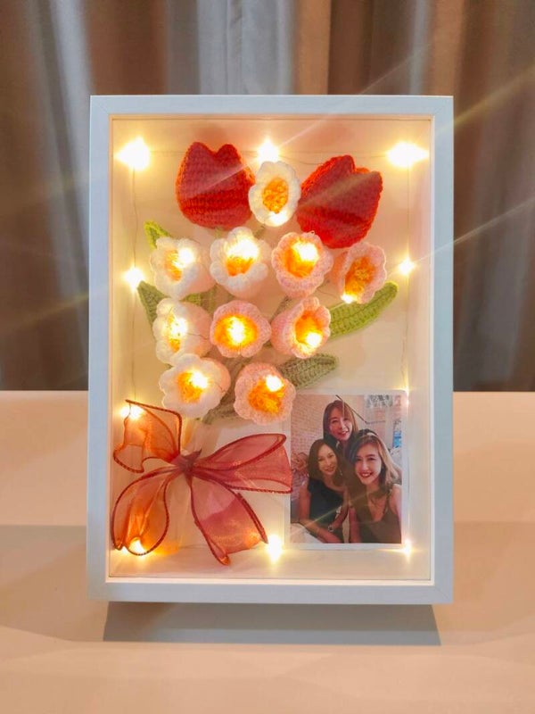 FGW0041 Red tulip bell flower frame