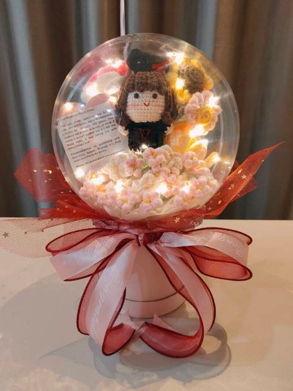 ACR0003 Graduation girl acrylic pot