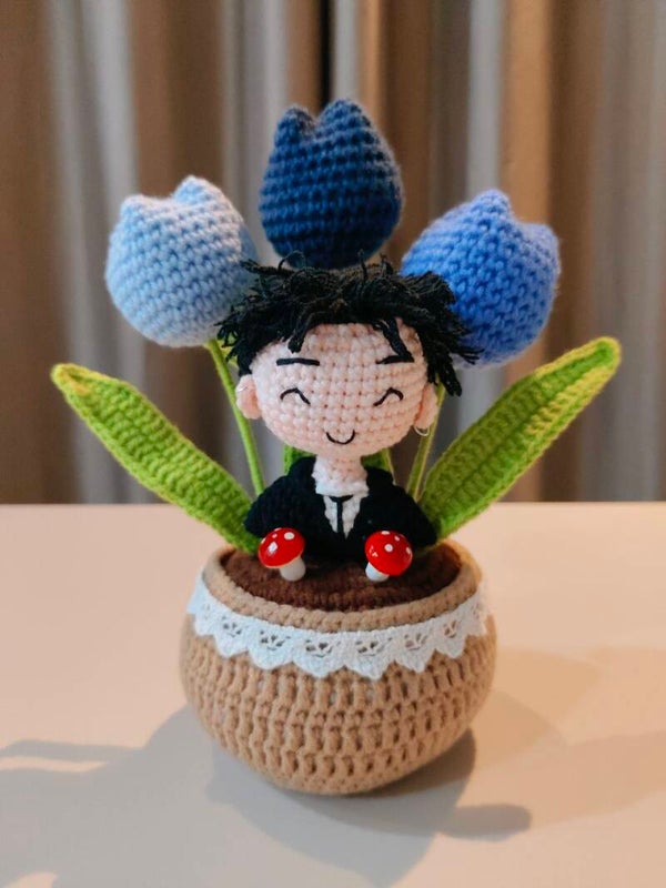 PCL0084 Gentleman blue tulip pot