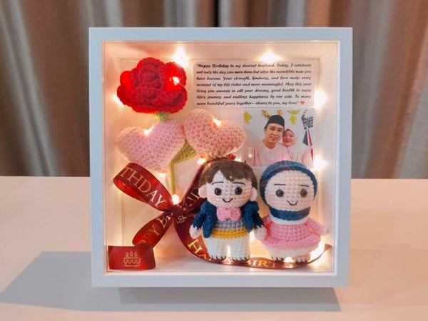 FCW0030 Couple love frame