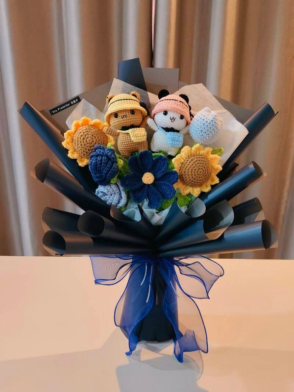 BVR0044 Bubu Dudu couple navy bouquet