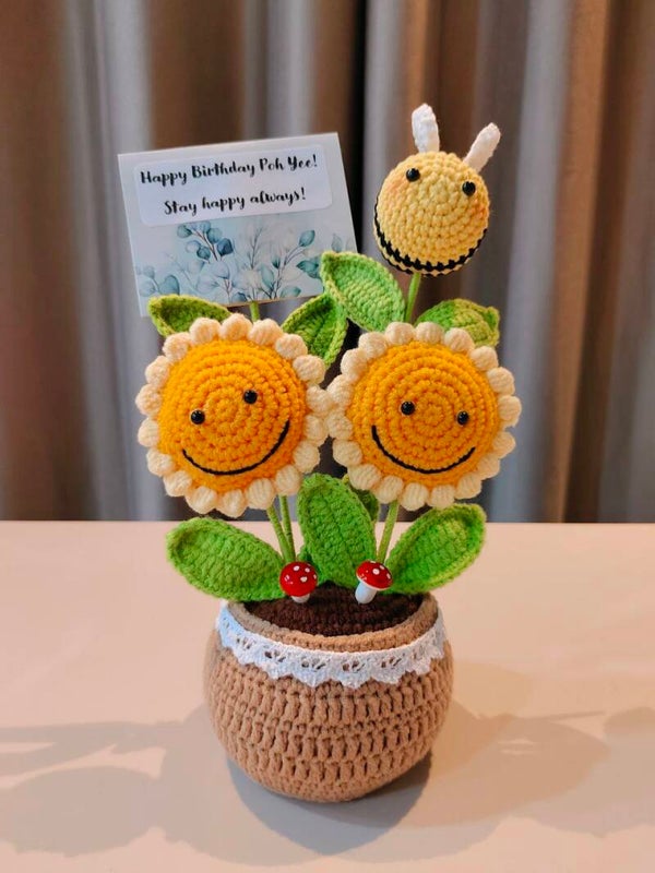 PCL0075 Sunflower bee pot