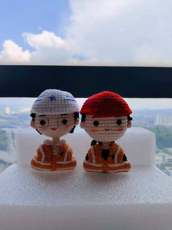 TND0036 Engineer couple