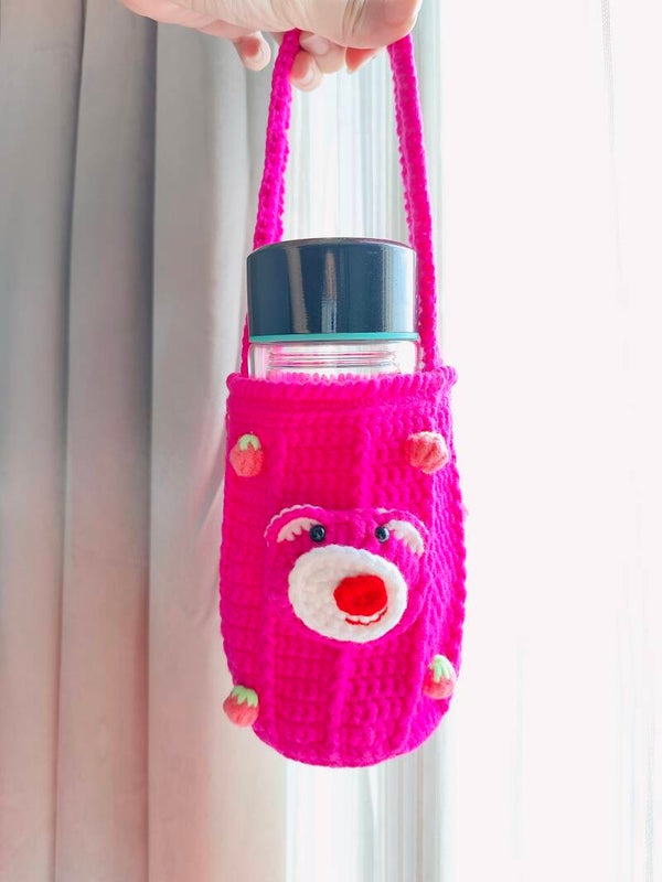 OTH0004 Strawberry bear water tumbler bag