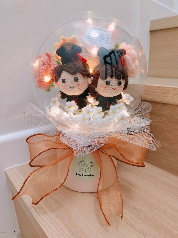 ACR0031 Graduation doll flower acrylic pot
