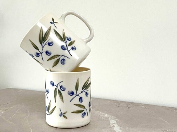 2 mugs Arcopal olives