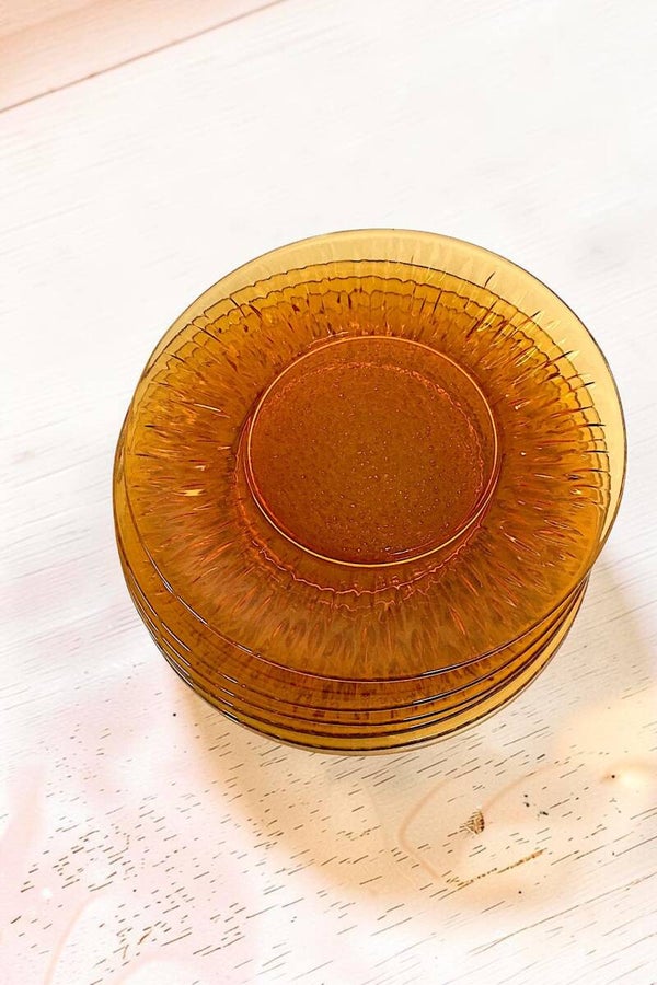 6 assiettes ambrées texturées