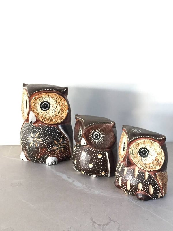 Trio de chouettes en bois
