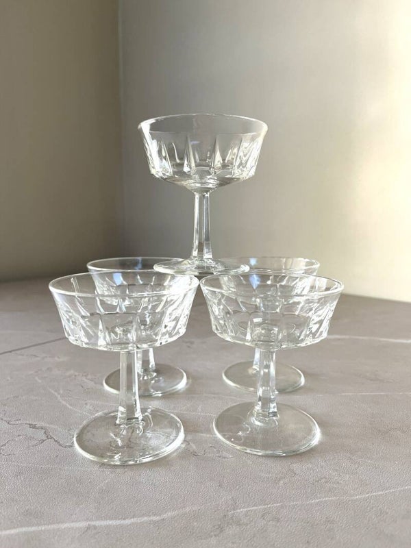 Coupes à champagne vintage en verre