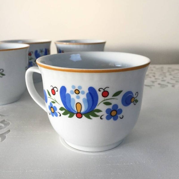 6 grandes tasses à café ou thé