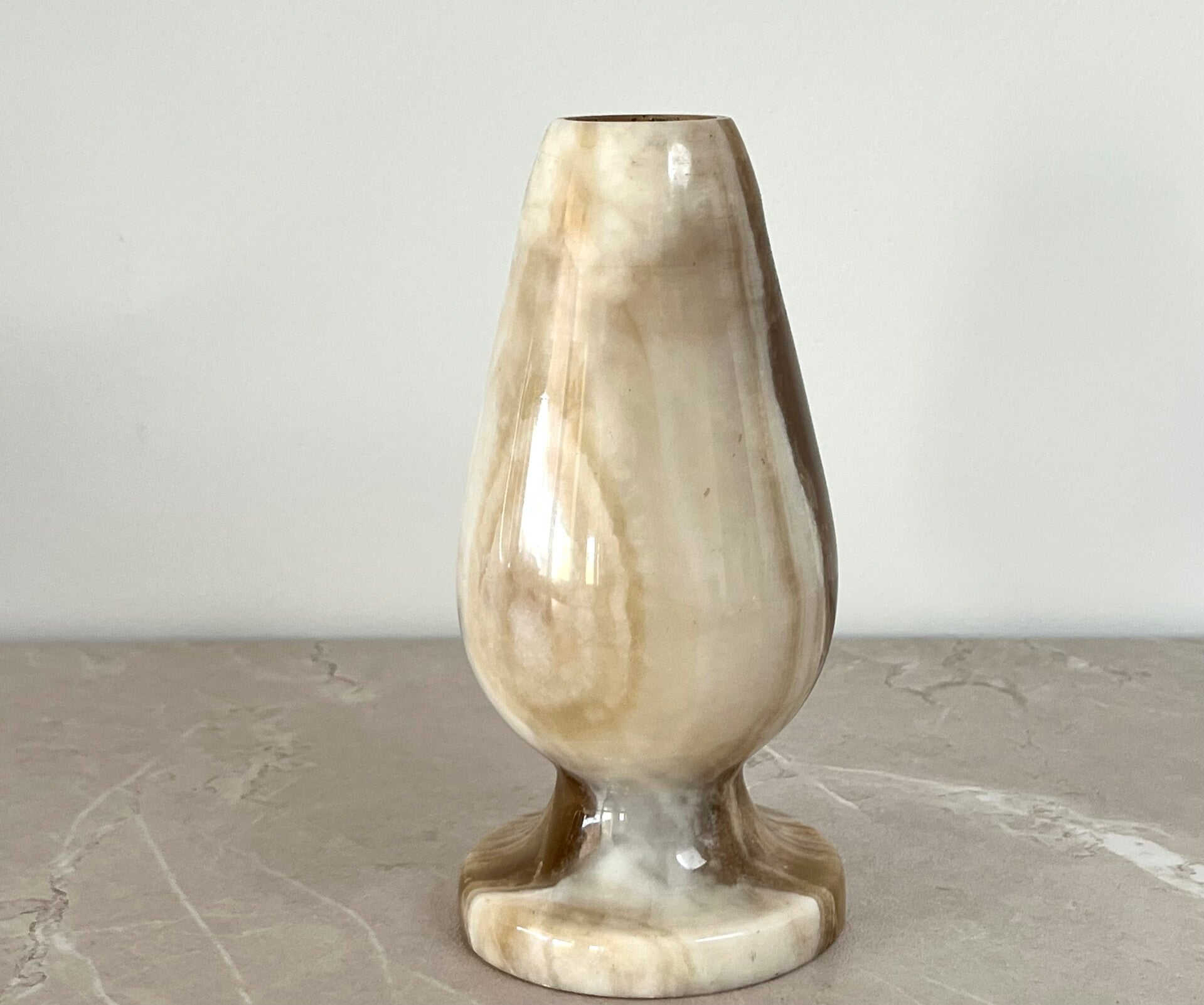 Vase en marbre