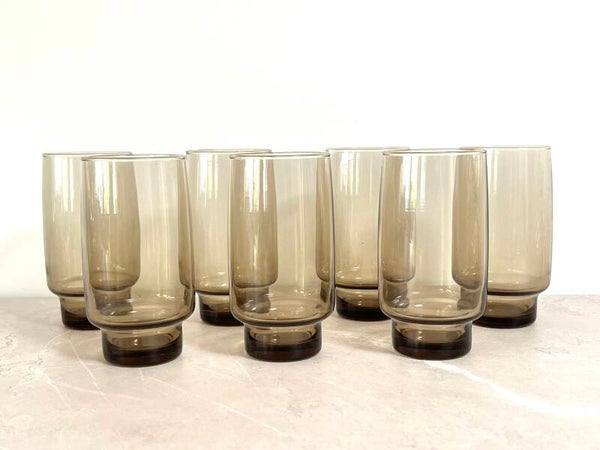 7 verres à orangeade ou eau en verre fumé