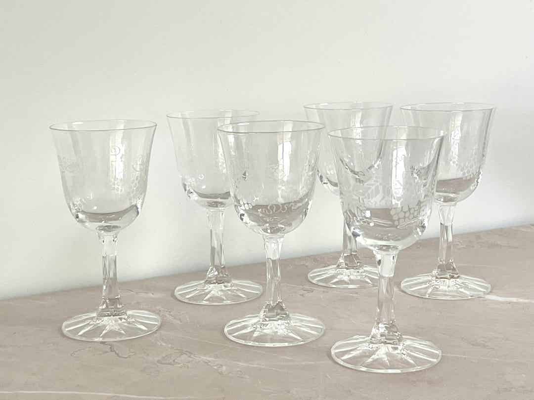 6 verres à vin en cristal